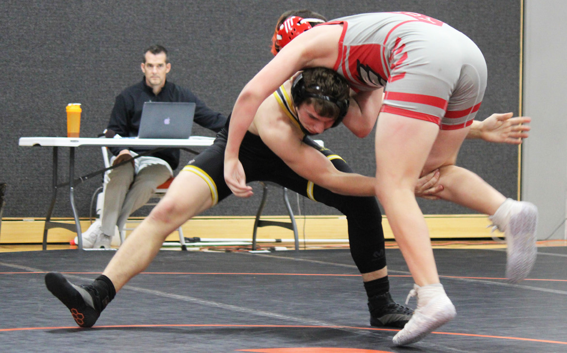 Wrestlers to compete in Districts