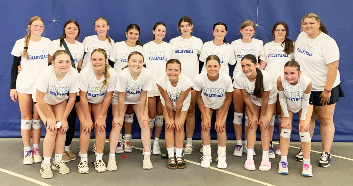 July 12-13 Mullen High School took two teams to the UNK camp and participated in 9 games each. Each player saw a lot of court time and utilized the skills they learned earlier in the week from Gina Chambers. It was a great team bonding experience! After this, the team is anxious to get the season started! Coach Nichole Ourada