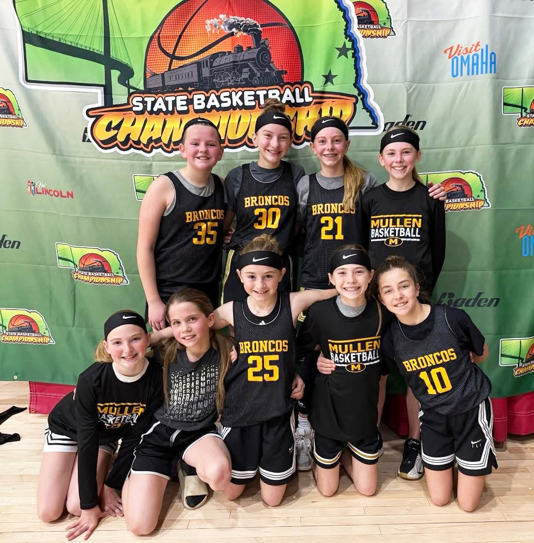 Girls youth basketball competes at state tournament