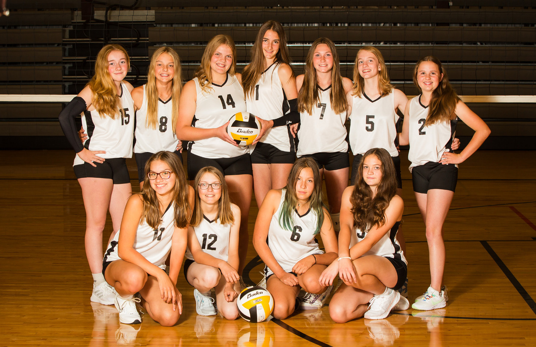 Mullen Junior High volleyball team pictured back, l-r: Kassidy Cheever, Kaisley Phipps, Maci Walz, Abby Gracey, Breckyn Burney, Elly Hardy, Audrabell Werth. Front: Yasmine Alarcon, Chloe Wiese, Annabelle Casillas, Ava Kvanvig. The ladies will finish their season on Monday, Oct. 21 with a home 4-team tournament. Megan Andersen Photography