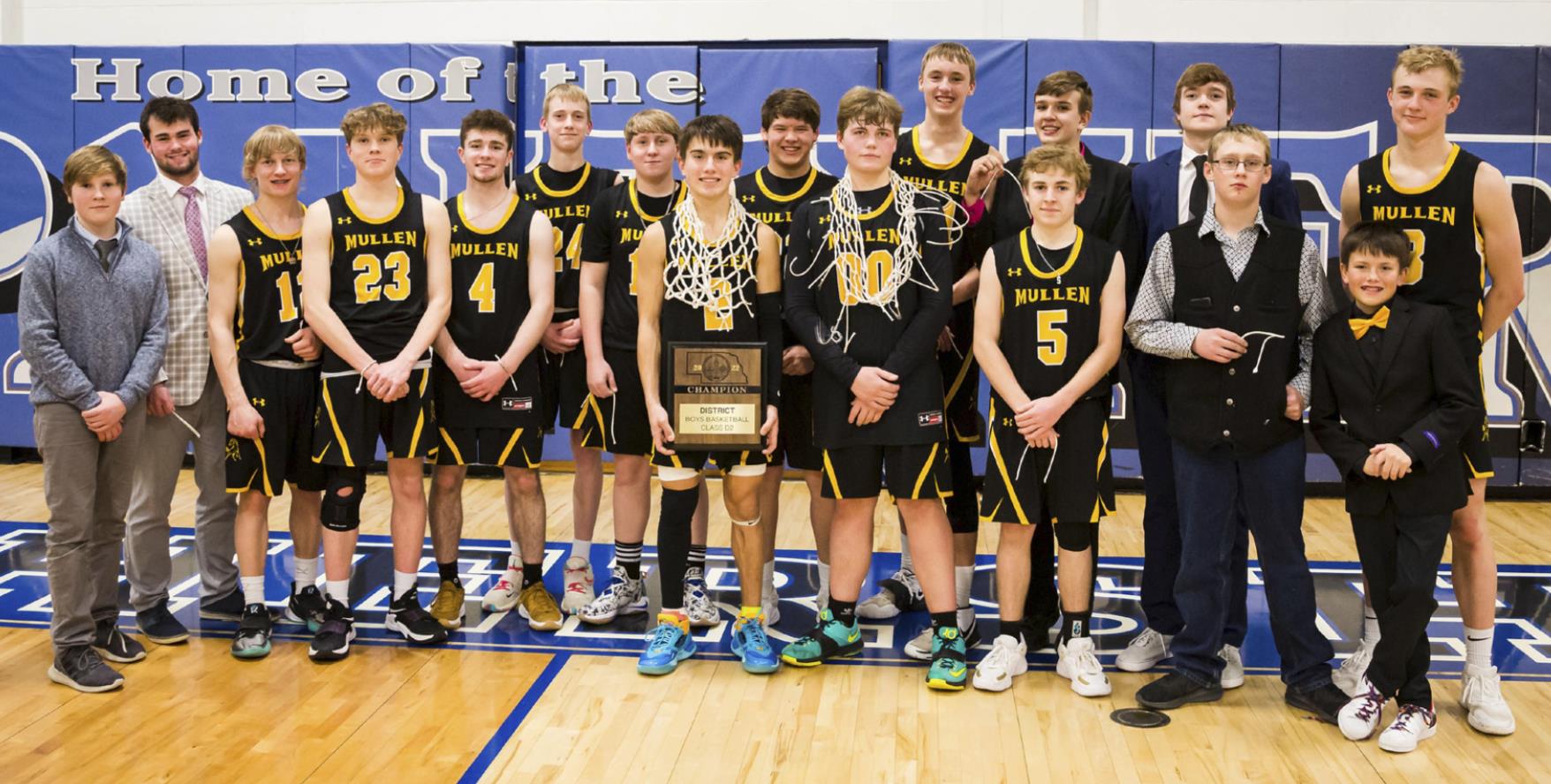 District Champions, l-r: Student Manager Brandon Hardin, Samuel Coble, Justin French, Ethan Hardin, Luke Durfee, Kaleb Moore, Corben Kissire, Trevor Kuncl, Deacon DeNaeyer, Cade Groseth, Alex Moore, Kyle Finney, Student Manager Jacob Walker, Jaden Emerson, Student Manager Daniel Wright, Student Manager Braylon Kuncl, Clayton Moore. Megan Andersen