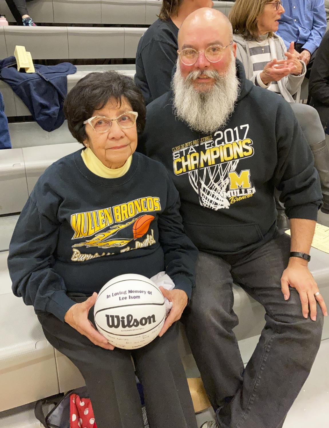 The late Lee Isom honored at games