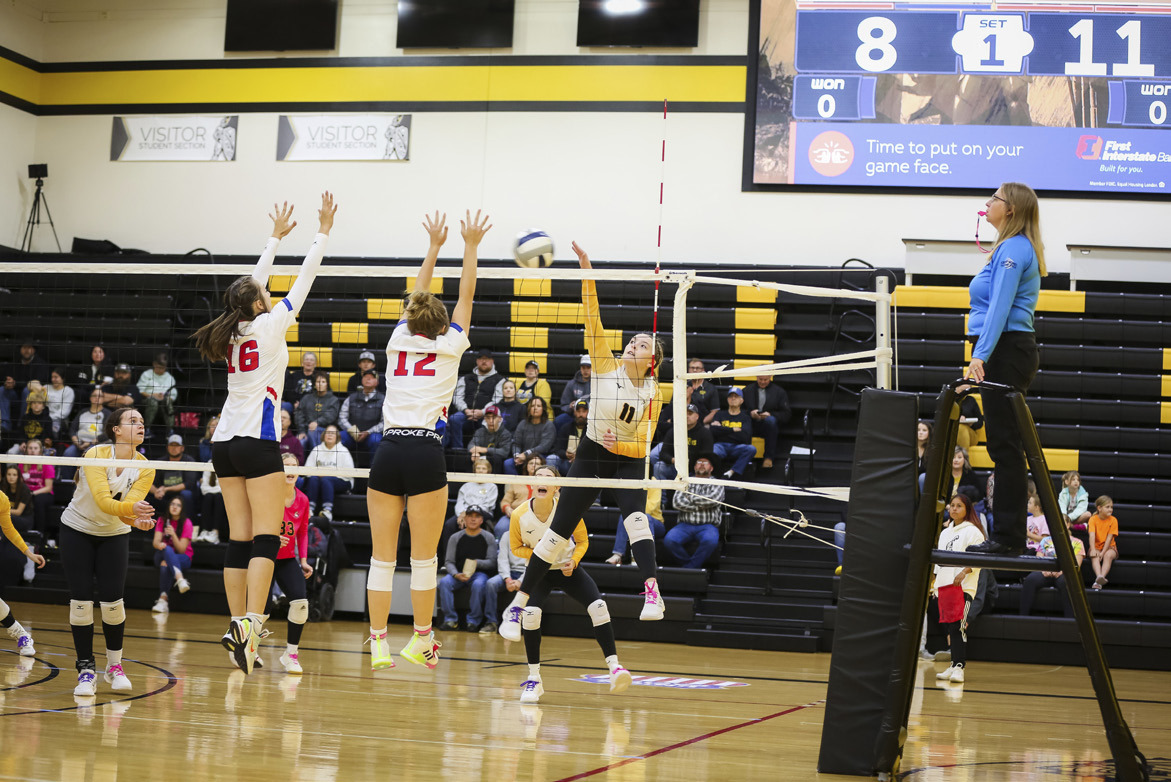 Izzy Hoyt goes up for a kill during MNAC action in North Platte. Megan Andersen