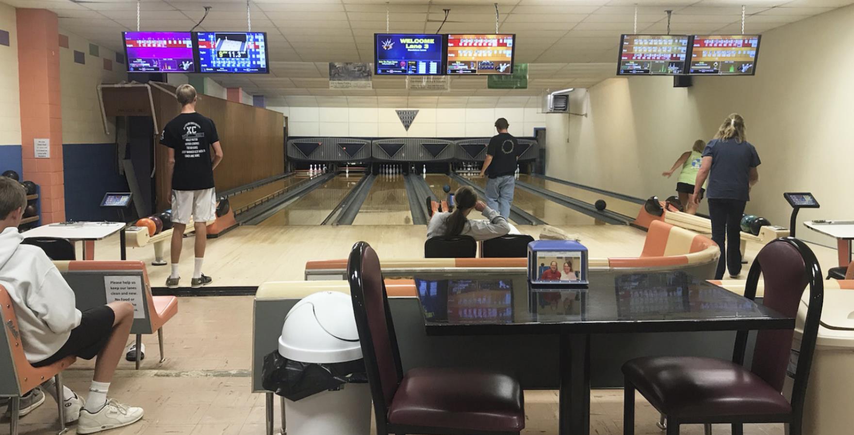 Electronic score machines broke in at Hondo Lanes