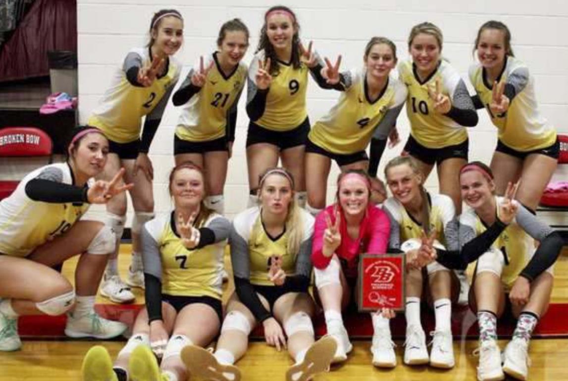 For the second year in a row, the Lady Broncos placed 2nd at the Broken Bow Quad. Pictured back, l-r: Whitney Jennings, Erika Massey, Jordyn McDowell, Alli Loughran, Taylor Svoboda, Shelby Welsh. Front: Michelle Brown, Kylie Kicking, Hanna Marshall, Lindey Coble, Brooke McCully, Samantha Moore. Sue Licking