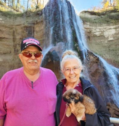 Chub and Cindy Pearman - and their Shih Tzus