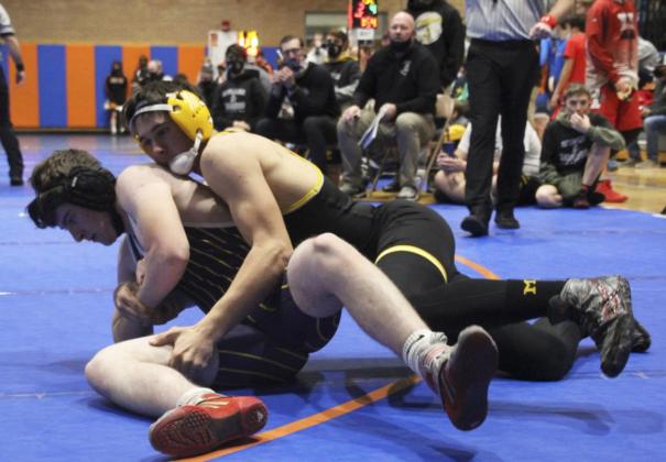 Sean Simonson competes at the Gordon-Rushville Invite. Caroline Durfee