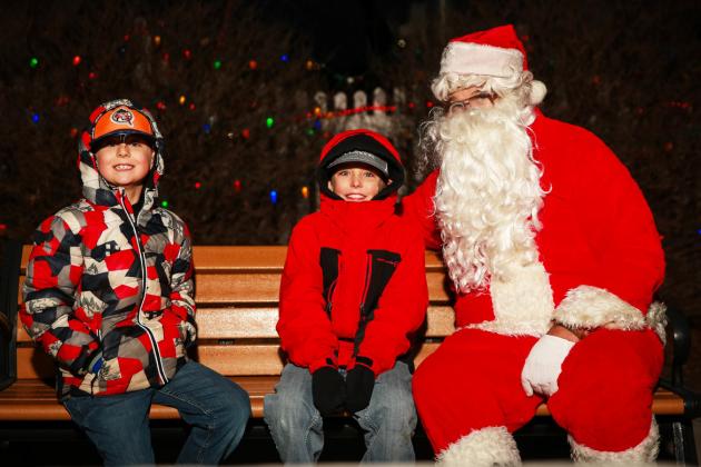 Kayden and Jaxyn Evans visit Santa.