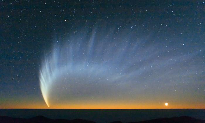 Snowballs from space - comets!