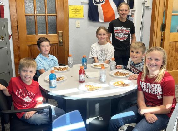 Pictured l-r: Martin Connealy, Holt Morrison, Kinley Crisp, Emri Dent, Brogan Seeley, Danielle Peterson. Brett Mauler