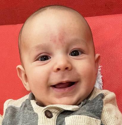 Kipler Donald, 9-4. Parents: Jacob &amp;amp; Kayla Hoyt. Sib: Monty, 1. Grand: Phil &amp;amp; Susan Hoyt, Bob &amp;amp; Karen Donscheski. Great: Carolyn Hoyt, Mary Ann Collins.
