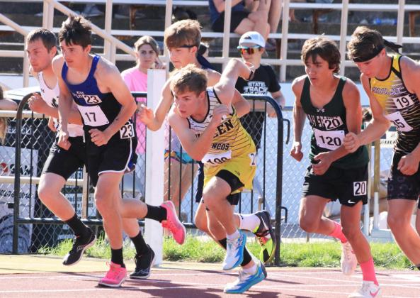 Kyle Finney at the start of the 3200.