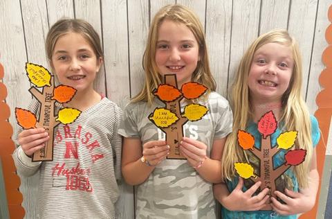 L-r: Lillian Ericksen, Elle Gracey, Marki Finney.