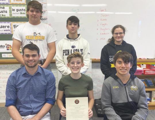MHS Spanish Honor Society members