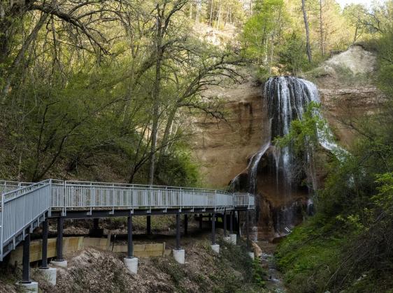 Smith Falls reopens with new boardwalk