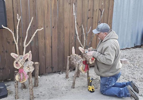Crisp wins Christmas Photo Contest