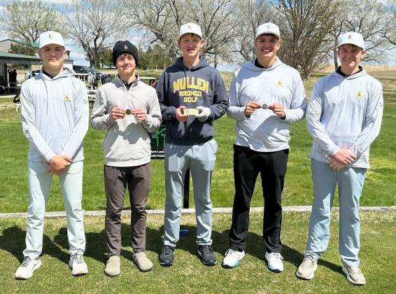 MNAC champions, l-r: Colby Kessler, Ben Werner, Jackson Vinton, Jacob Walker, Hayden Morrison. Clint Svoboda