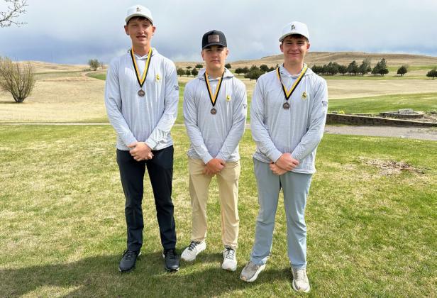 Mullen JV medalists, l-r: Jackson Vinton, Colby Kessler, Hayden Morrison.