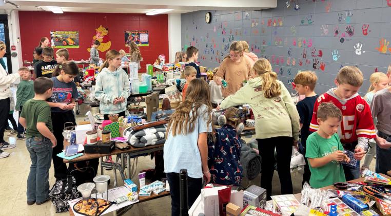 Annual Mullen TeamMates Christmas Shop a success