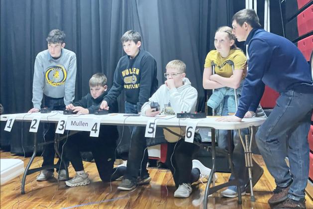 Ron Taylor The Mullen quiz bowl teams competed in Merna for the Anselmo- Merna Quiz Bowl Invite. The junior high team competed on Jan. 21 and the high school team competed on Jan. 28. Both teams fought hard but were short of making the finals. Pictured above: junior high team, l-r: Brandt Mundorf, Carson Hegland, Colin Connealy, Collin Donohoe, Kendall Vinton, Cort Cox.