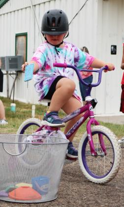 Libby Kraye competing in the sponge race.