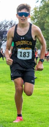 Cross country team competes in Kearney, Bayard