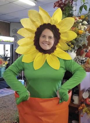 Handyman Hardware/Lyn’s Petals and Plants - Lyn Crisp.