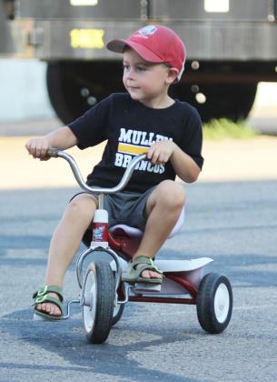 Henry Svoboda competes in the bicycle rodeo.