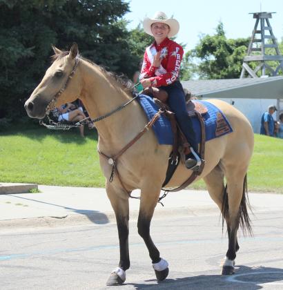 Ogallala Roundup Rodeo Princess (and Mullen 8th grader) Audrabell Werth - 2nd place in Horses.