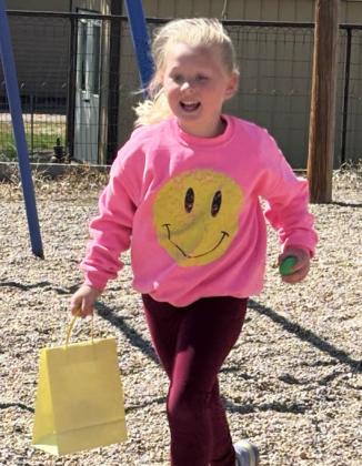 Brystol Call and Harper Myers are pictured at the Easter Egg Hunt held for elementary students by the Mullen Commercial Club last week. Kara Connealy