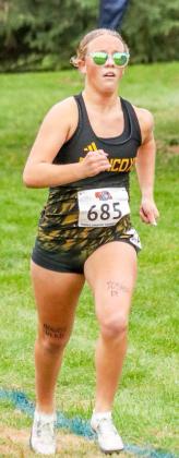 Hegland, Kuncl compete at State Cross Country