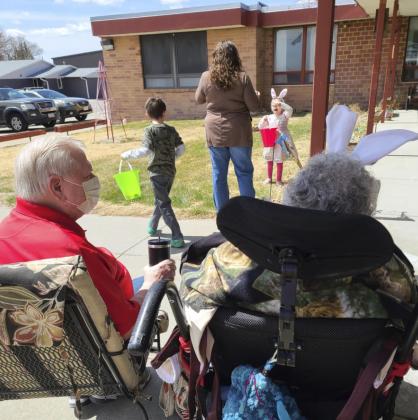 Twila and Steve Springer enjoyed watching the Hessin family’s Easter Egg Hunt.
