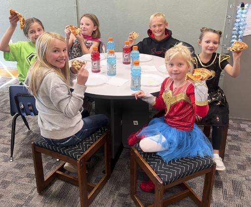 Clockwise from back: Teal Peterson, Ellie Licking, Charlotte Connealy, Ayden Lee, Lillian Ericksen, Sadie Hoyt. Brett Mauler