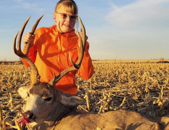 Morgan Harding with her Frontier County muley