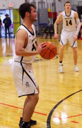 Barb McIntosh Samuel Coble looks to pass to a teammate last Friday.