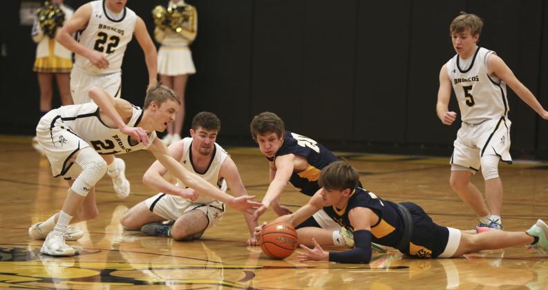 Broncos lose in subdistrict final, but receive wildcard