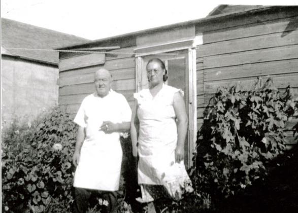 George and Callie (Long) Smith. George Smith was the inventor of the dishwasher displayed in the basement of the Hooker County Historical Society Museum. Callie ran a cafe in Mullen for over 40 years. courtesy photo