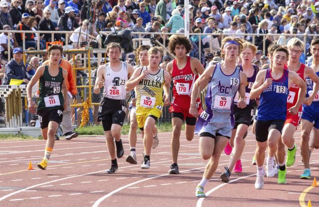 Kyle Finney at the start of the 3200.