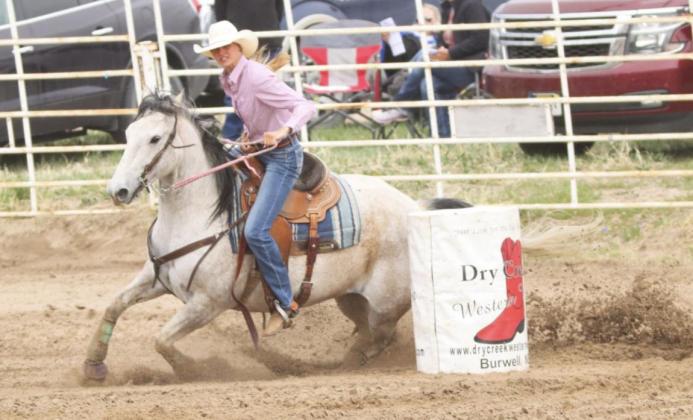 At Arthur last Sunday, Brooke McCully tied for 1st in the barrels with a time of 18.820.