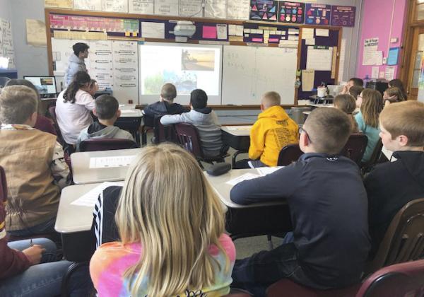 Jeffery Forsen teaches elementary students Spanish