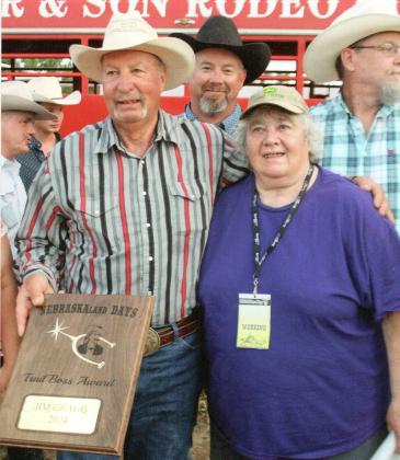 Jim Gragg and his wife Judy with the 2024 Trail Boss Award. courtesy photo