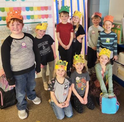 Elementary celebrates 100th day