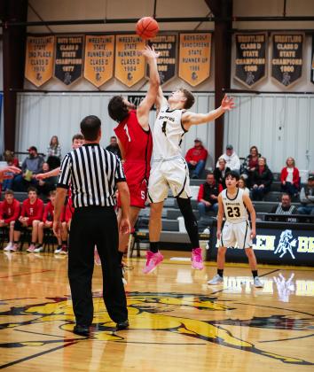 Alex Werner with the tip-off last Thursday against Sutherland. Megan Andersen