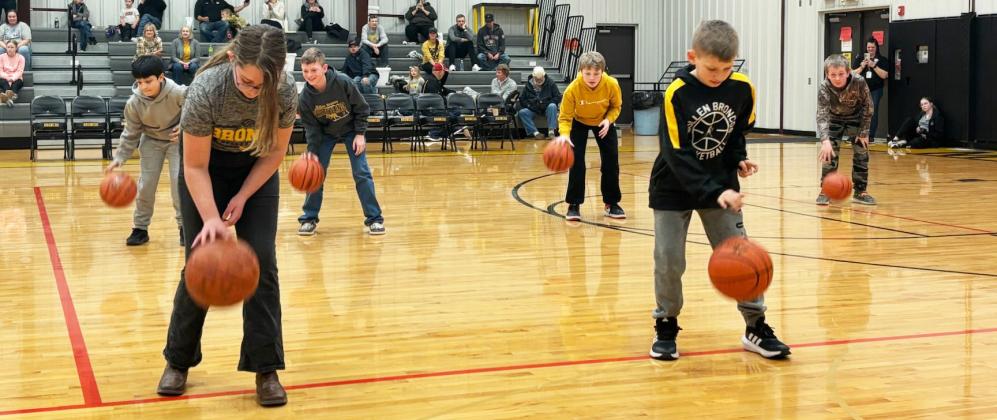 Music teacher links music with sports lovers