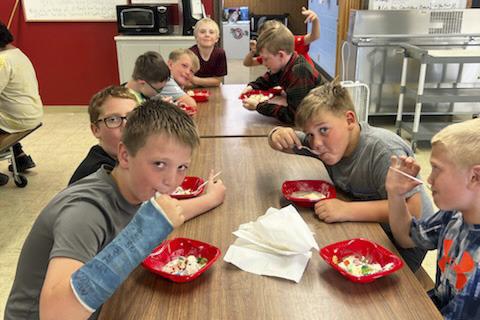 Mullen Elementary students celebrate year-end success