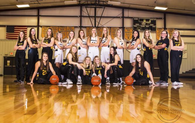 Pictured back, l-r: Erika Massey, Ashlyn Simonson, Jadyn Andersen, Josey French, Lindey Coble, Kylie Licking, Samantha Moore, Brooke McCully, Hanna Marshall, Michelle Brown, Whitney Jennings, Corynn Corbin, Samantha Cheever. Front: Callie Coble, Faith Miller, Taylor Svoboda, Alli Loughran, Shelby Welsh, Jordyn McDowell.
