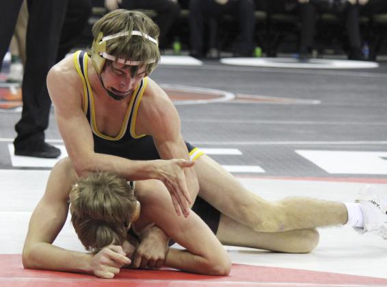 Senior Eli Paxton placed 4th at 126.