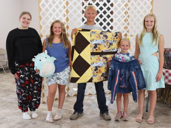 L-r: Maci Walz, Ella Walz, Teal Peterson, Ryann Walz and Ava Walz at the 4-H Style Revue. Gerri Peterson