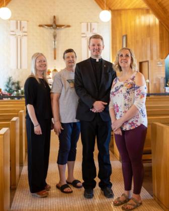 Parishioners at St. Mary’s, l-r: Leanne French, Carol Wright, Father Matthew Nash and Kris Forsen. Catholic Extension Society