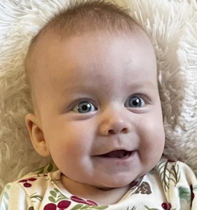 Avery Elizabeth, 8-9. Parents: Trent &amp; Elizabeth McAteer. Sib: Brooklyn, 2. Grand: Bryan &amp; Ann Starr, Pat &amp; Janet McAteer. Great: Daryl &amp; Doris Starr, Francis McAteer.